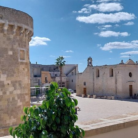 Casa Vacanze Fronte Castello مارتانو المظهر الخارجي الصورة